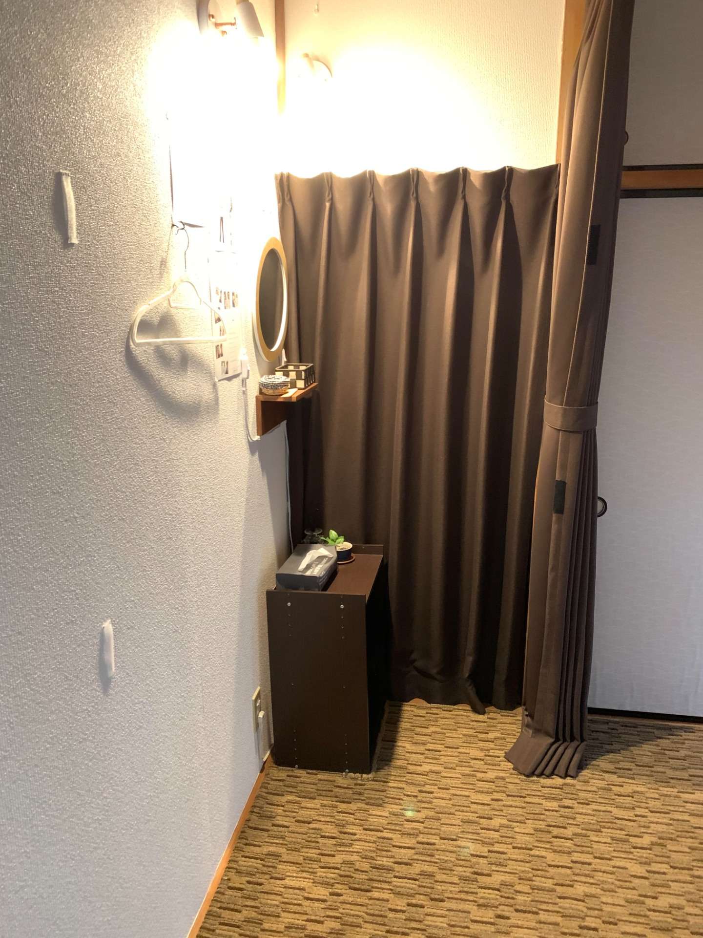 更衣室の照明を変えました